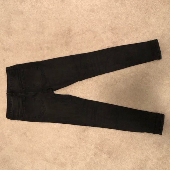 Forever 21 black skinny jeans - Picture 2 of 2